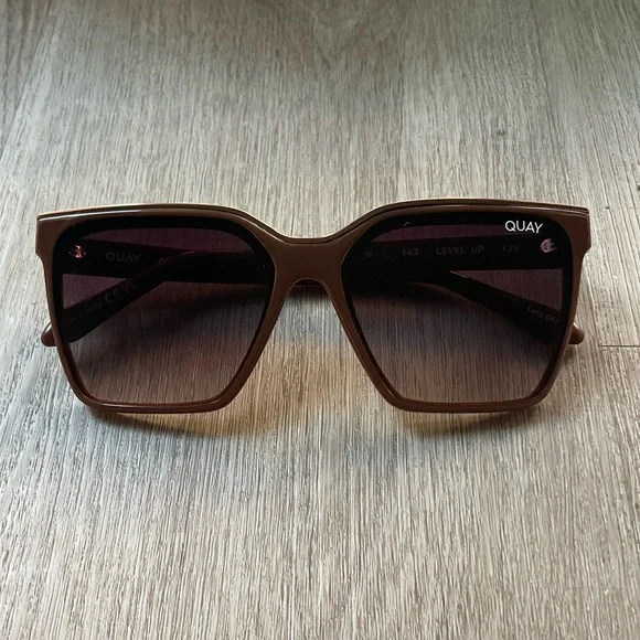 quay australia level up black square brow bar statement sunglasses eyewear NEW LEVEL UP Best Large Square Sunglasses for Women – QUAY main image 3